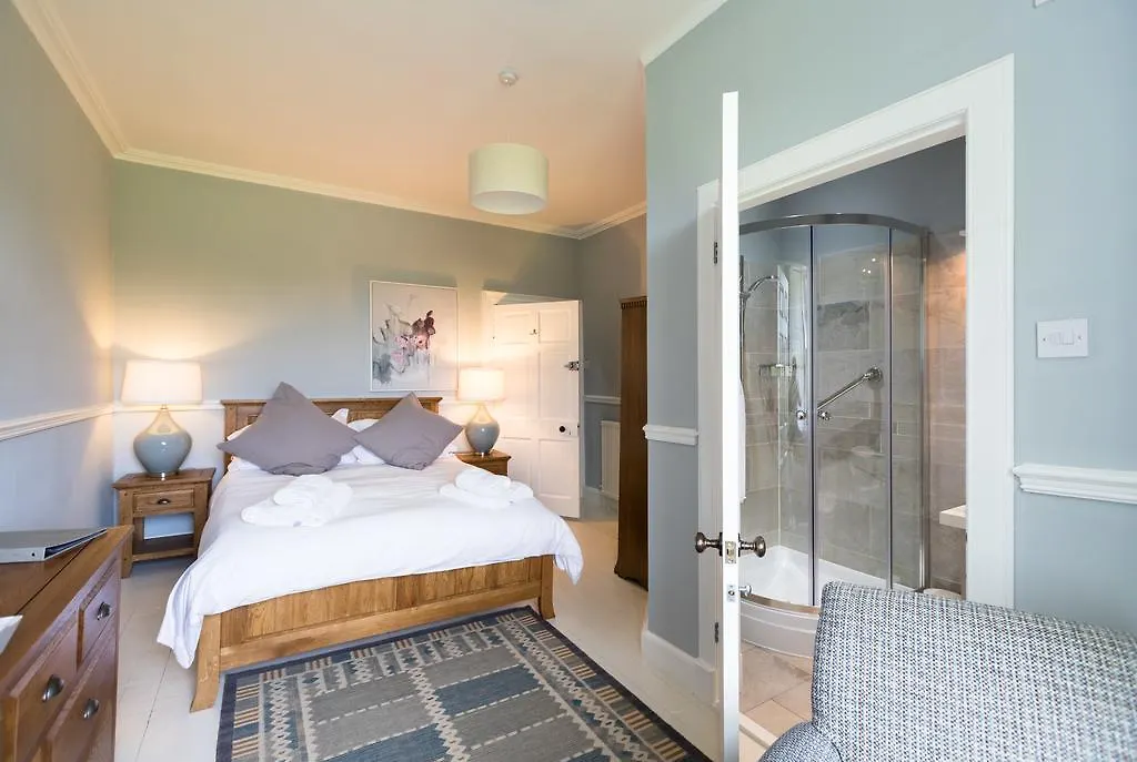 Kilmaronock Manse B&B-1